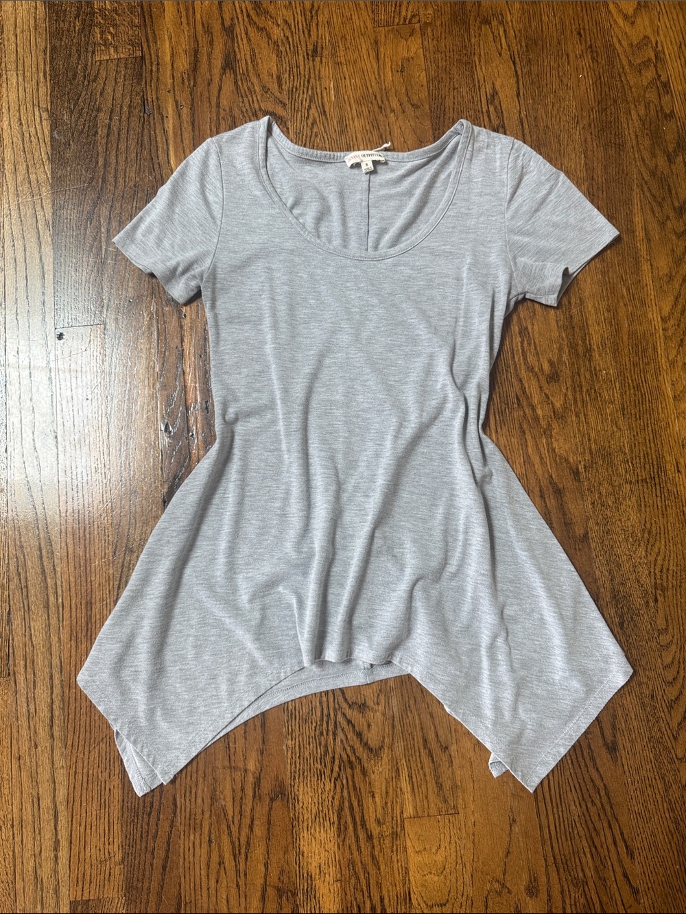 Zenana Outfitters Light Gray Scoop Neck Handkerchief Hem Tunic